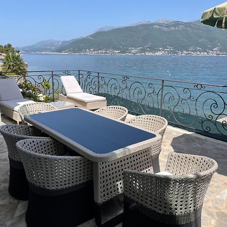 Beachfront Villa Pearl Of Adria Krasići Екстериор снимка