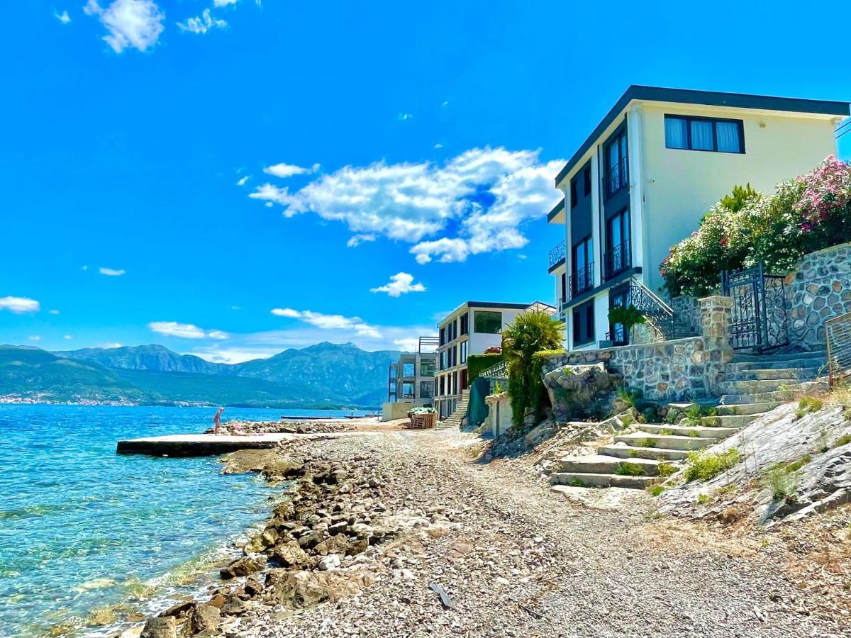 Beachfront Villa Pearl Of Adria Krasići Екстериор снимка
