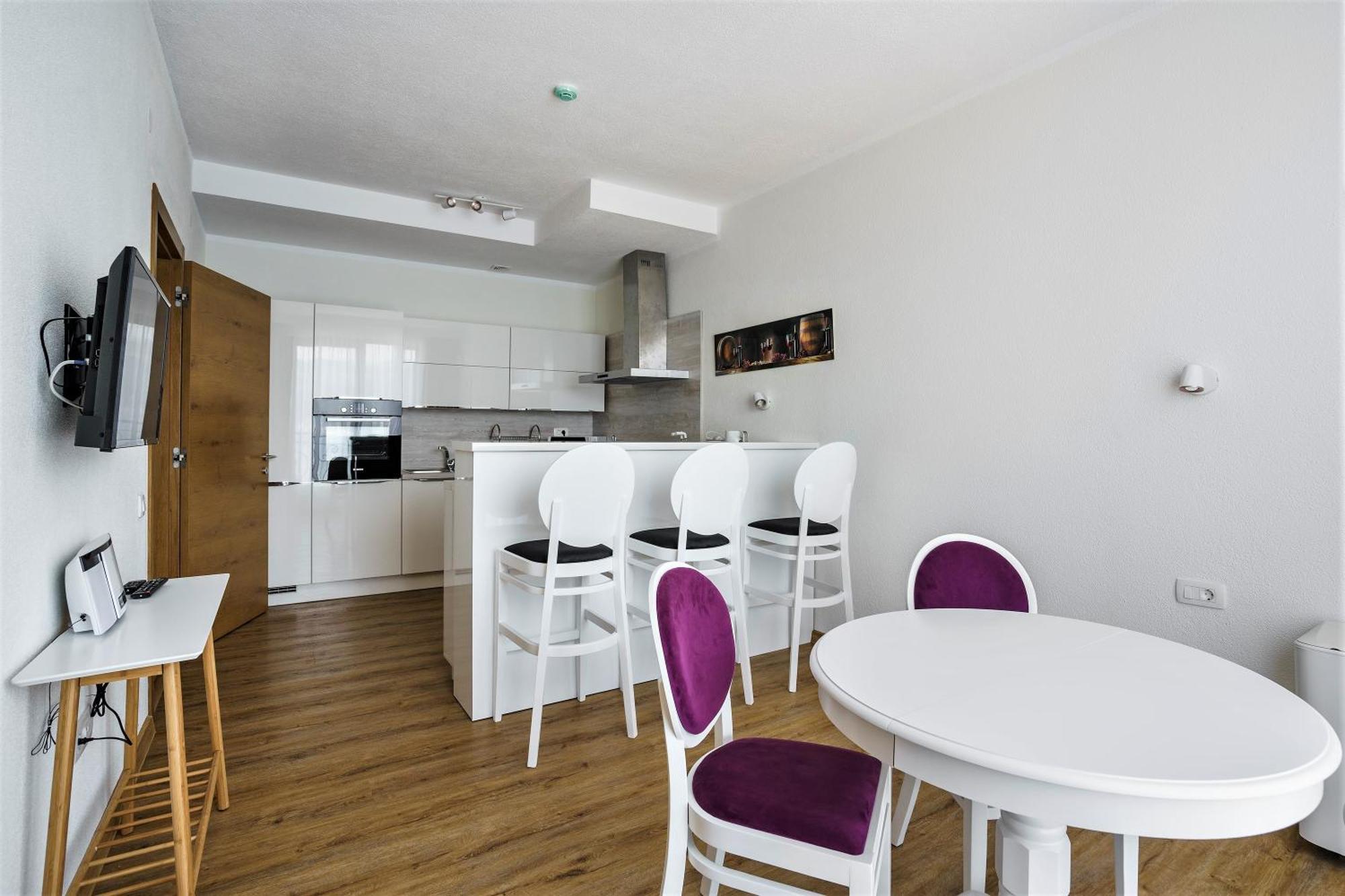 Beachfront Villa Pearl Of Adria Krasići Екстериор снимка