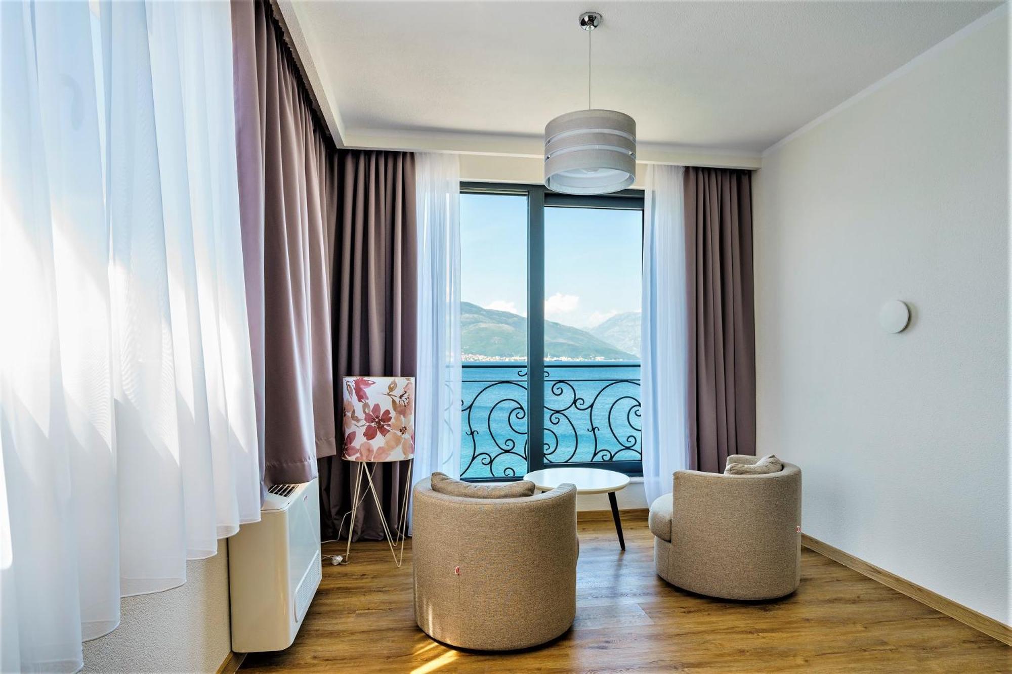 Beachfront Villa Pearl Of Adria Krasići Екстериор снимка