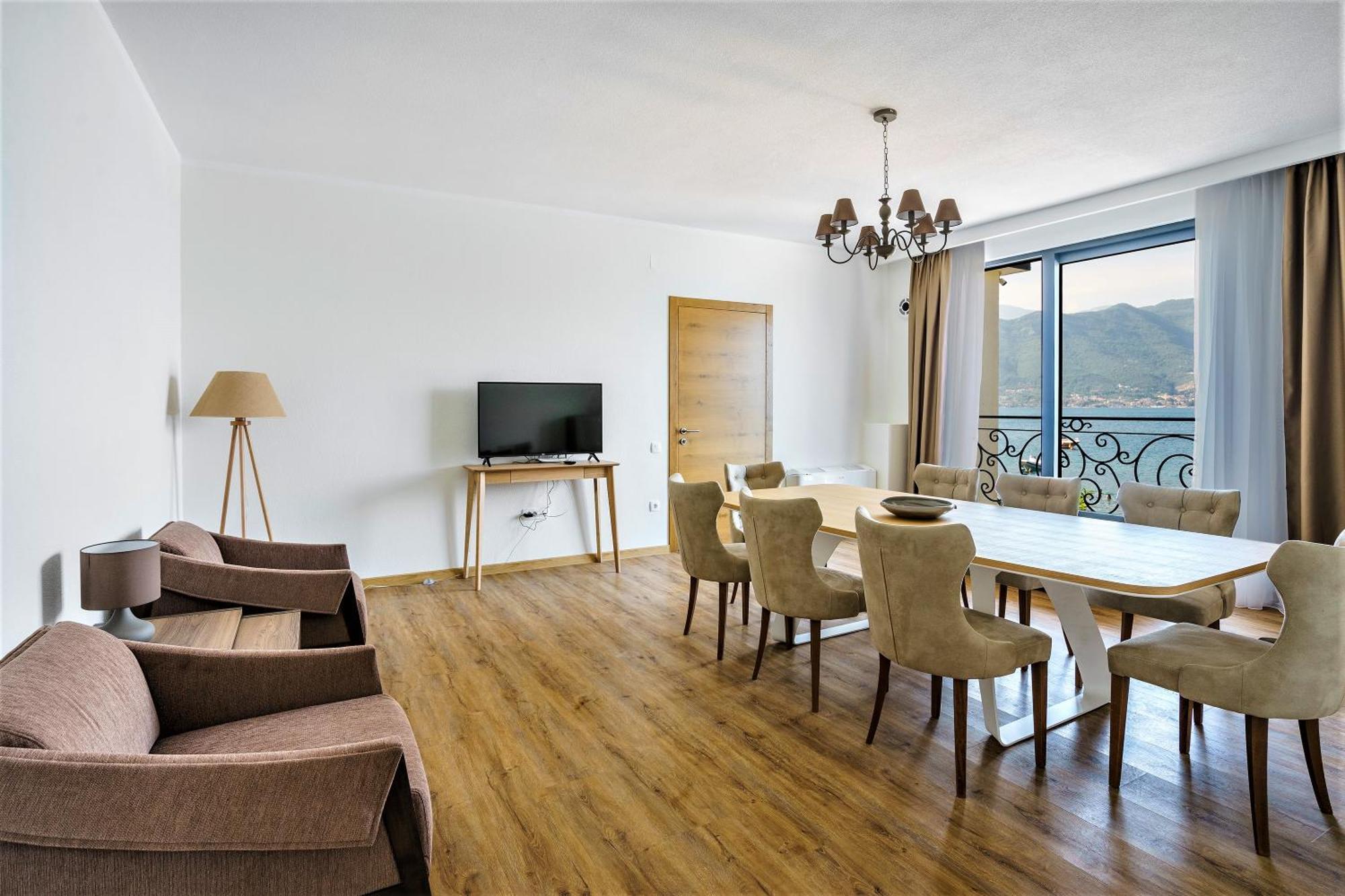 Beachfront Villa Pearl Of Adria Krasići Екстериор снимка