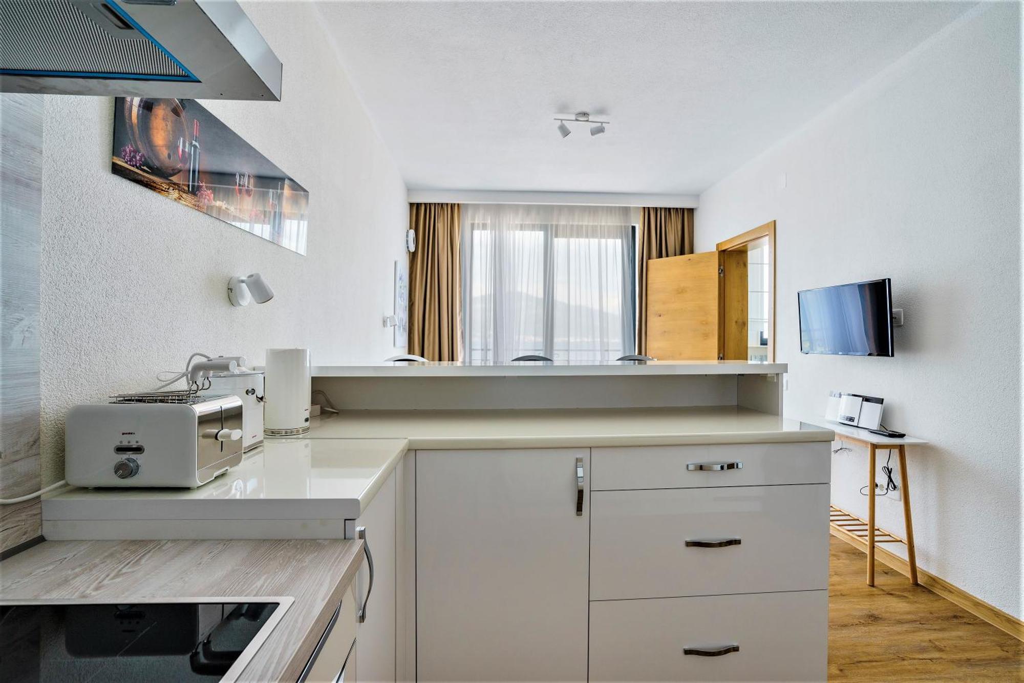 Beachfront Villa Pearl Of Adria Krasići Екстериор снимка