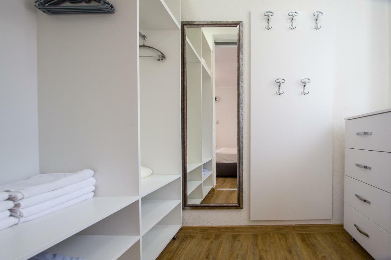 Beachfront Villa Pearl Of Adria Krasići Екстериор снимка